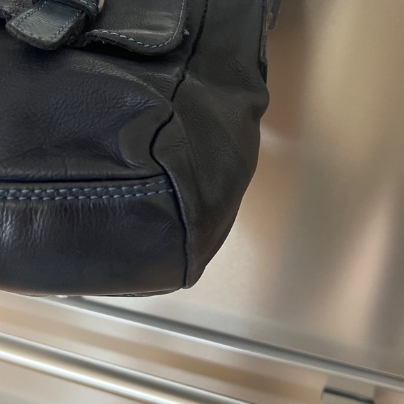 Elegant Navy Leather Satchel - Picture 7 of 16